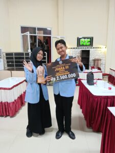 Tim KRENOVA SMPN 1 Pagerbarang Juara 3